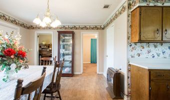 596 Teakwood Rd, Alma, GA 31510