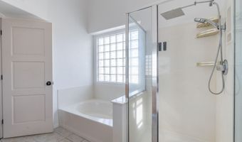 1070 W LARK Dr, Chandler, AZ 85286