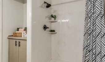 4812 Clearview Dr, Bartlesville, OK 74006