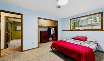 48124 268th St, Brandon, SD 57005