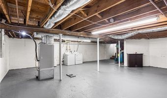 14 Whittlesey Rd, Johnston, RI 02919