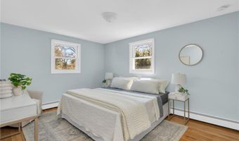 6 Acre Ave, Barrington, RI 02806