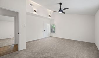 6806 CANNA Hl, Bartlett, TN 38135