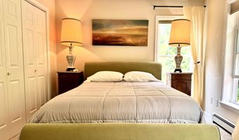 475 Sunrise Ln, Arlington, VT 05250