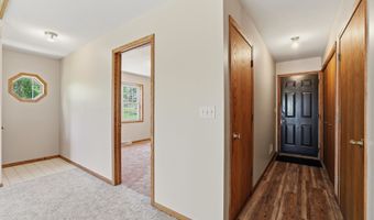 1957 COUNTY ROAD T N, Amherst Junction, WI 54407