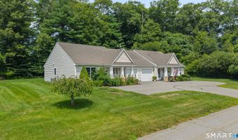 9 River Walk Dr 9, Brooklyn, CT 06234