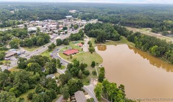 403 Summit St, Aberdeen, NC 28315