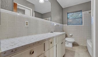 1412 Polk St, Altus, OK 73521