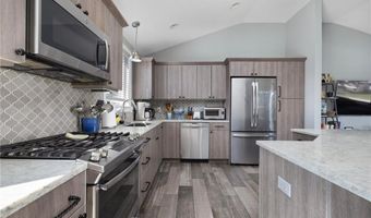 26 Leawood Dr, Cranston, RI 02920