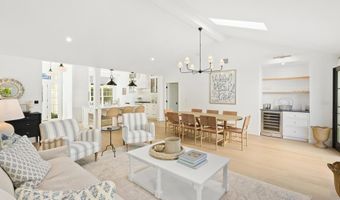 210 Estrella St, Solana Beach, CA 92075