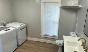 334 W 9th St, Auburn, IN 46706