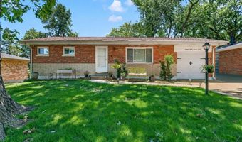 9828 Whitcomb Ln, Affton, MO 63123