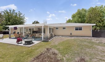 430 Abo Rd, Bosque Farms, NM 87068