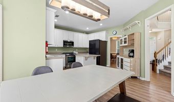 374 Ivy Glen Cir, Avondale Estates, GA 30002