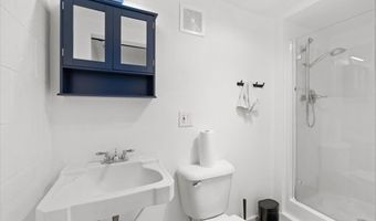1840 Crestview Dr, Ashland, OR 97520
