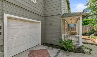 835 Blackberry Ln, Ashland, OR 97520