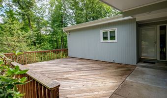 74 Woods Rd, Bethany, CT 06524