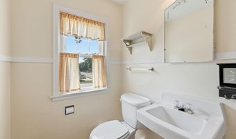 1002 Cedar St, Alexandria, MN 56308