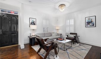 28 John St, Newport, RI 02840