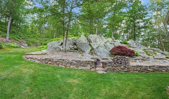 141 Stone Rd, Burlington, CT 06013