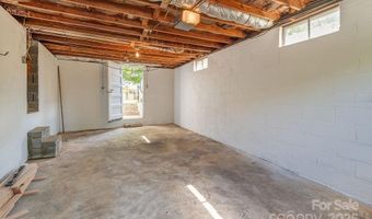 37 Taft Ave, Asheville, NC 28803