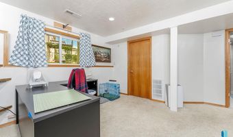 523 Kyle Ave, Baltic, SD 57003