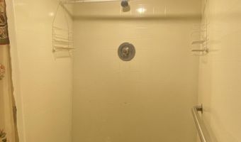 222 Guthrie Dr, Bardstown, KY 40004