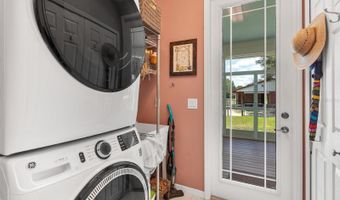 18525 LAKE Rd, Altoona, FL 32702