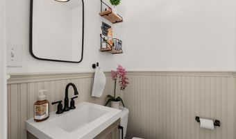 12 Georgia Rd, Amityville, NY 11701