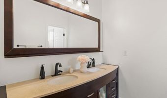 6774 Caurina Ct, Carlsbad, CA 92011