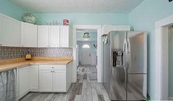464 S Meridian St, Blackfoot, ID 83221
