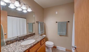 30 S Gardens Way, Fitchburg, WI 53711