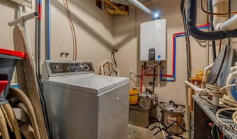 124 Highway 14A W, Byron, WY 82412