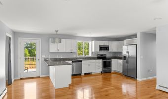 9 Hounds Way, Bath, ME 04530