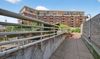 360 W Washington Ave 1204, Madison, WI 53703