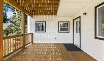 810 Brewster St, Bridgeport, CT 06605