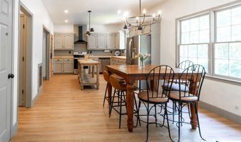 1004 BROKEN BOW Trl, Alabaster, AL 35007