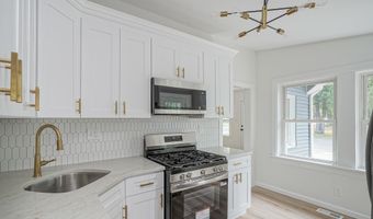 123 12th St, Absecon, NJ 08201