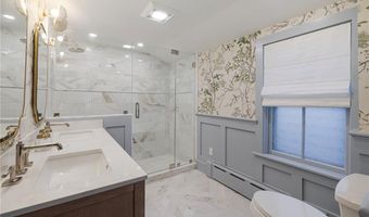 23 Mt. Vernon St, Newport, RI 02840