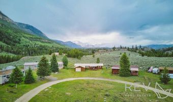 31 Posten Rd, Cody, WY 82414