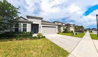 902 GRAND HILLTOP Dr, Apopka, FL 32703