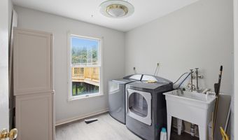 11313 KENCREST Dr, Bowie, MD 20721