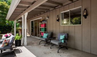 10210 SW CRESTWOOD Ct, Beaverton, OR 97008