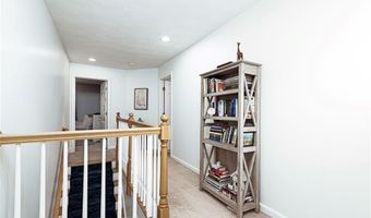 371 Glen Hill Dr, North Kingstown, RI 02874