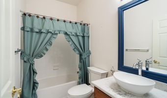15 FIVE BRIDGES Ct, Barnegat, NJ 08005