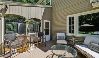 17 Candlewood Dr, Amherst, NH 03031
