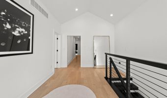 2856 Kobuk Dr A, Columbus, OH 43228