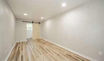 2626 E 200 S, Anderson, IN 46017