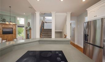 4417 N 141st St, Basehor, KS 66007