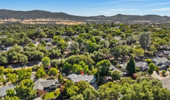 260 Acorn Dr, Angels Camp, CA 95222